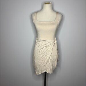 Windsor - Biege Wrap Dress